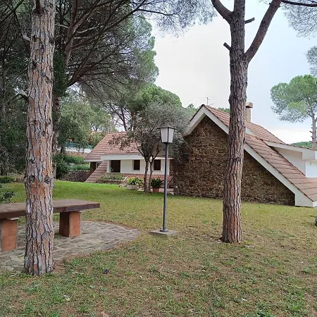 House With A Large Garden And A Pool * Calonge (Catalonia)